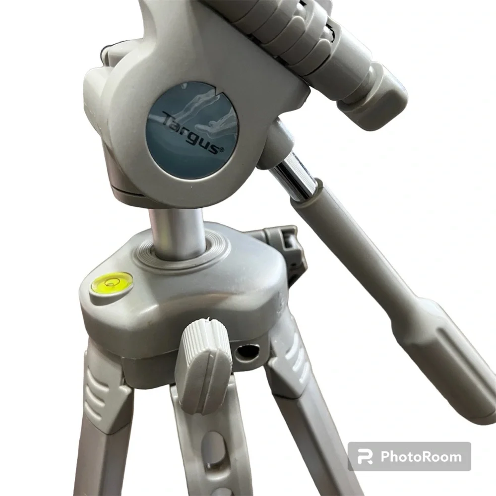 TARGUS TGT-58TR Extendable and Foldable Camera Tripod